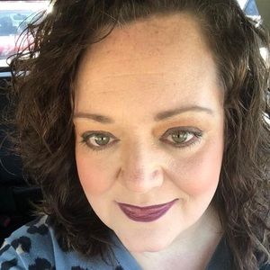 Meet your Posher, Della